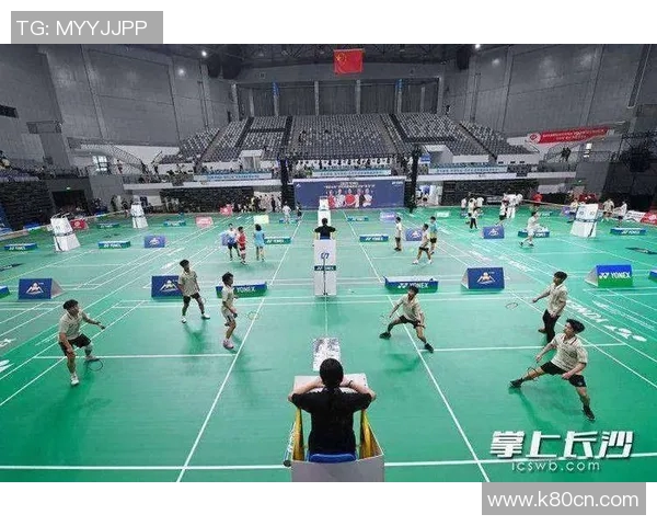 全国锦标赛回顾:深圳羽毛球队展现出色节奏与团队协作能力 全国锦标赛回顾:深圳羽毛球队展现出色节奏与团队协作能力