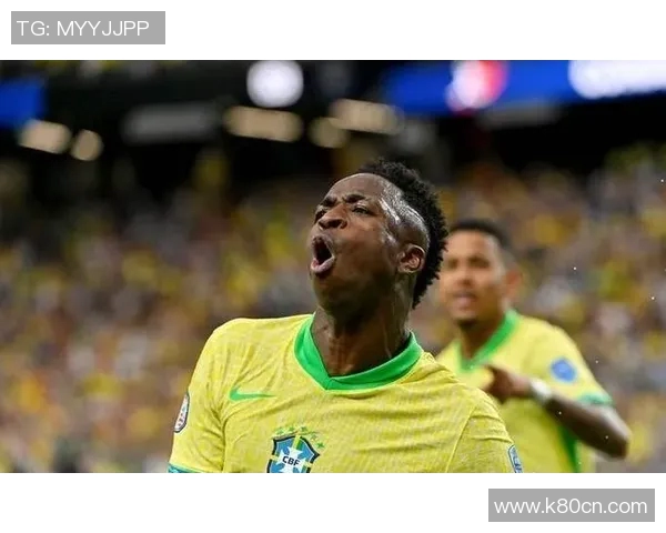 英国足球明星黑人在赛场上的辉煌成就与社会影响力分析